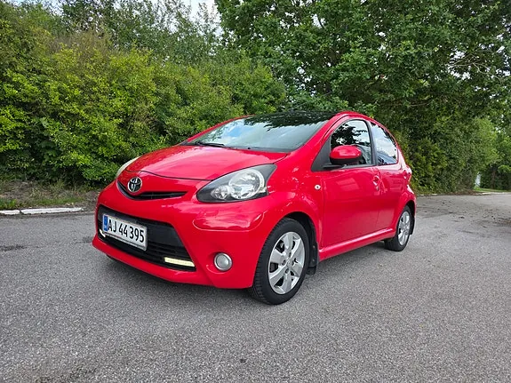 Toyota Aygo 2013 photo 2