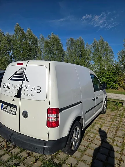Volkswagen Caddy 2012 photo 2