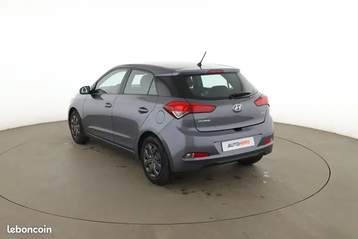 Hyundai I20 2017 photo 2