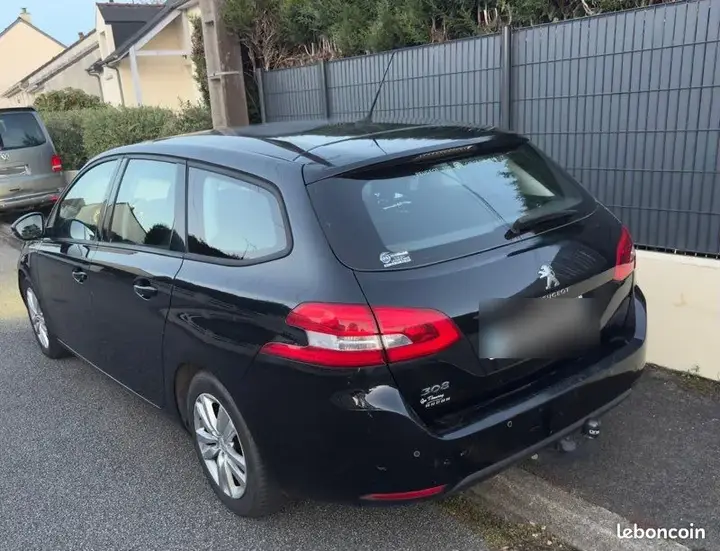 Peugeot 308 2015 photo 2