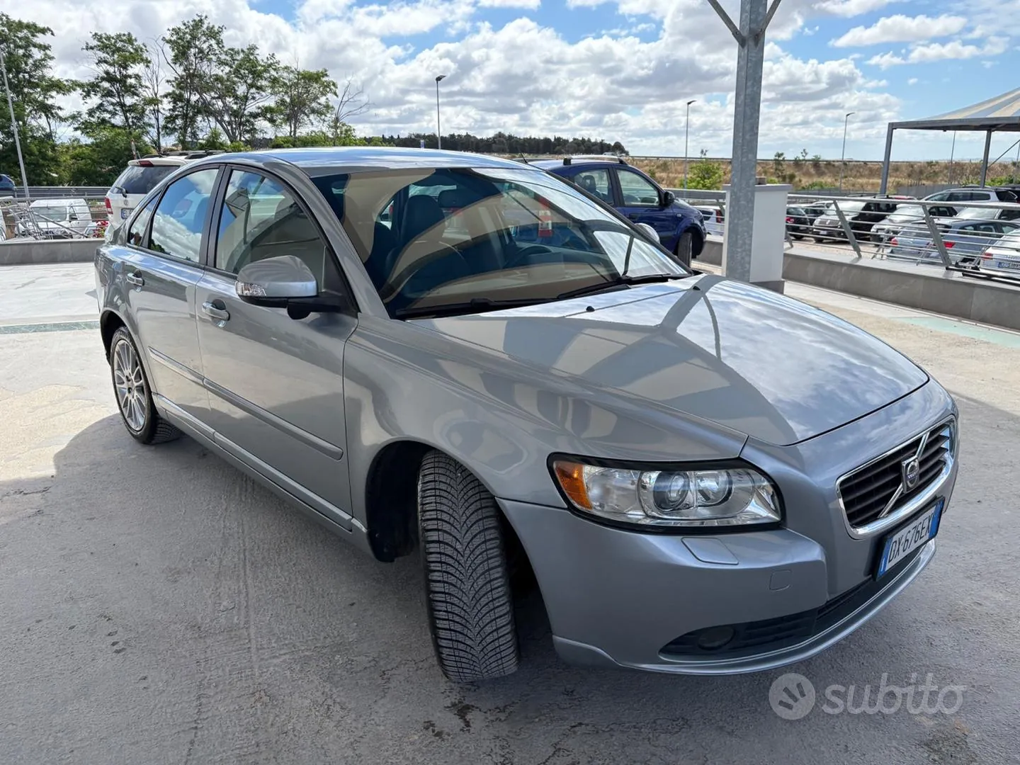Volvo S40 2009 photo 2