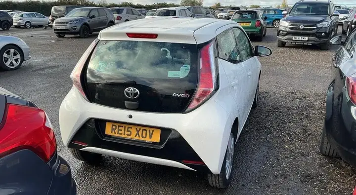 Toyota Aygo 2015 photo 3