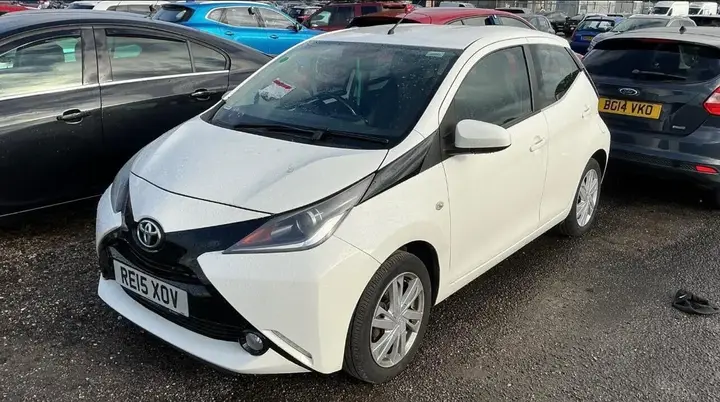 Toyota Aygo 2015 photo 2