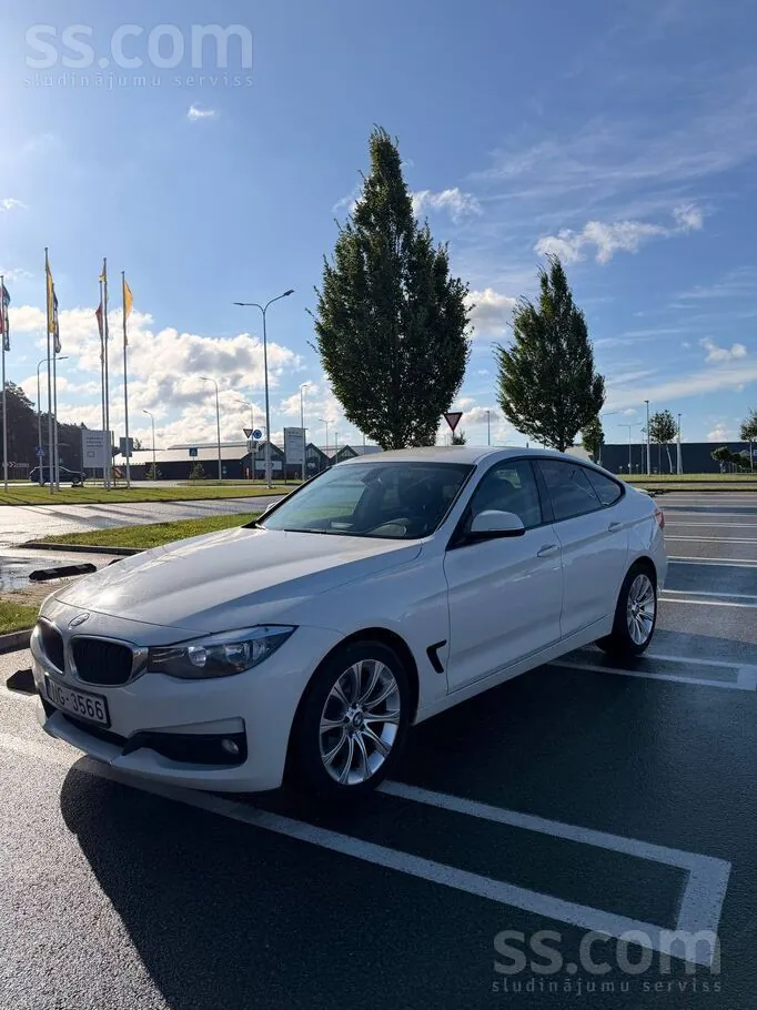 BMW 318 2016 photo 3