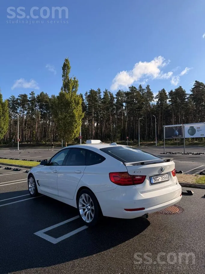 BMW 318 2016 photo 4