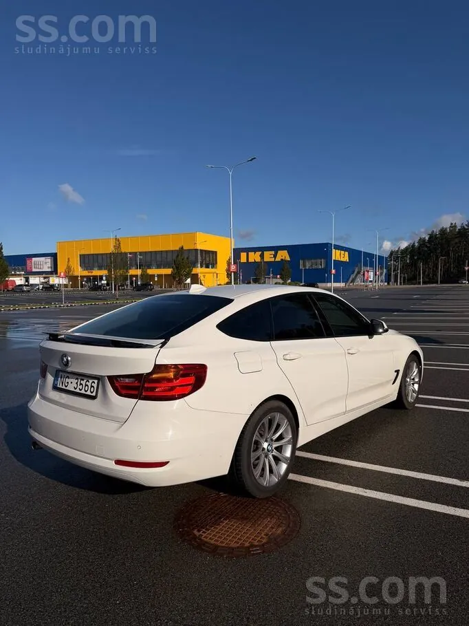 BMW 318 2016 photo 5