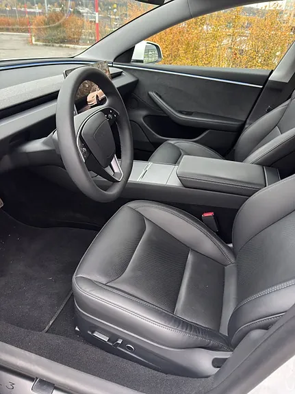 Tesla Model 3 2024 photo 5