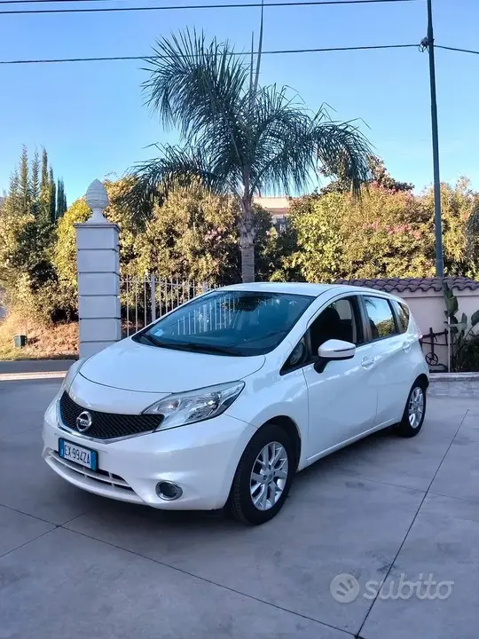 Nissan Note 2014 photo 2
