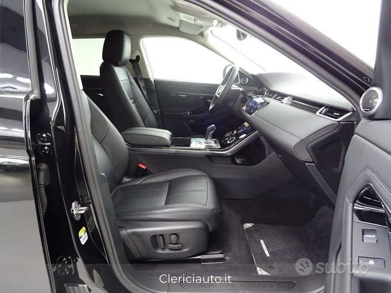 Land Rover Range Rover Evoque 2023 photo 3