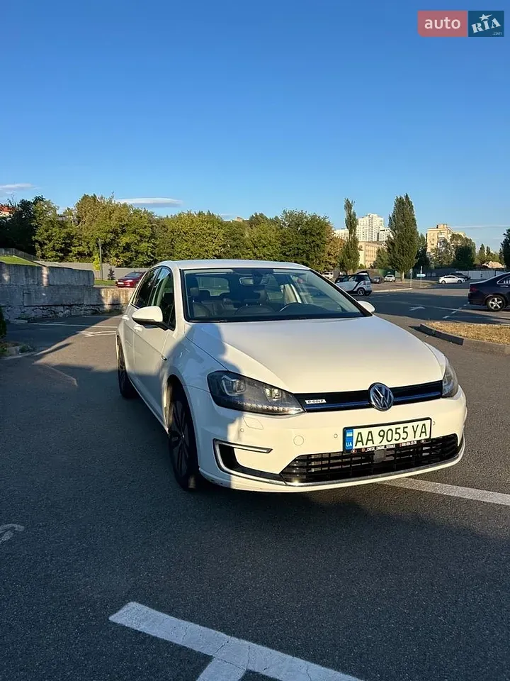 Volkswagen E-Golf 2016 photo 3