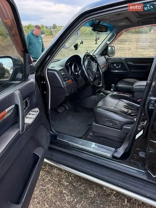 Mitsubishi Pajero Wagon 2008 photo 5
