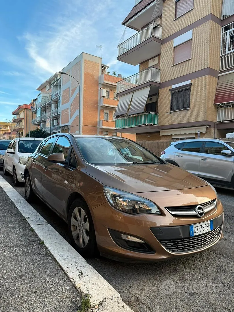 Opel Astra J 2015 photo 3