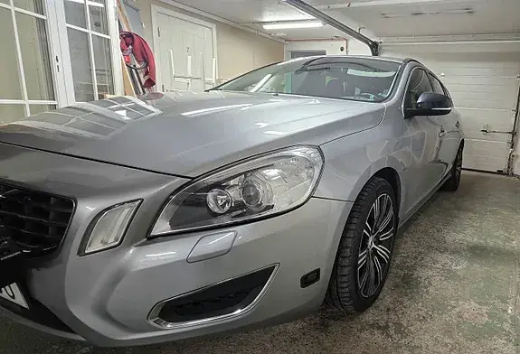 Volvo V60 2013 photo 3