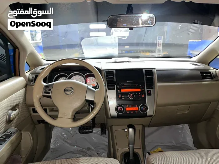 Nissan Tiida 2009 photo 3