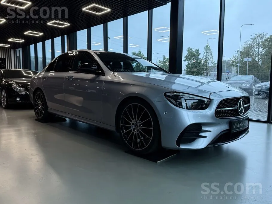 Mercedes-Benz E220 2022 photo 4