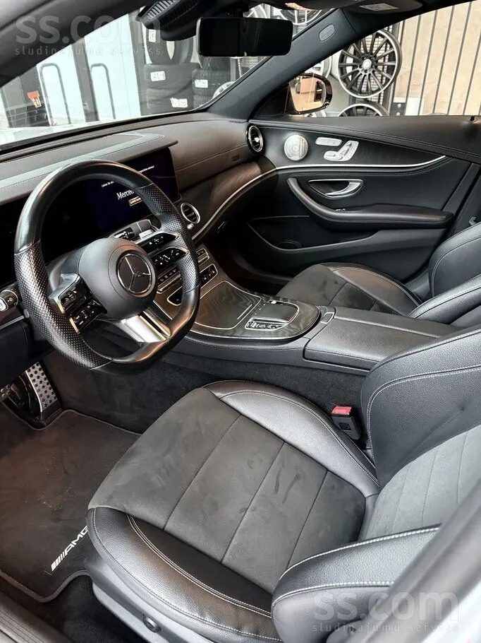 Mercedes-Benz E220 2022 photo 5
