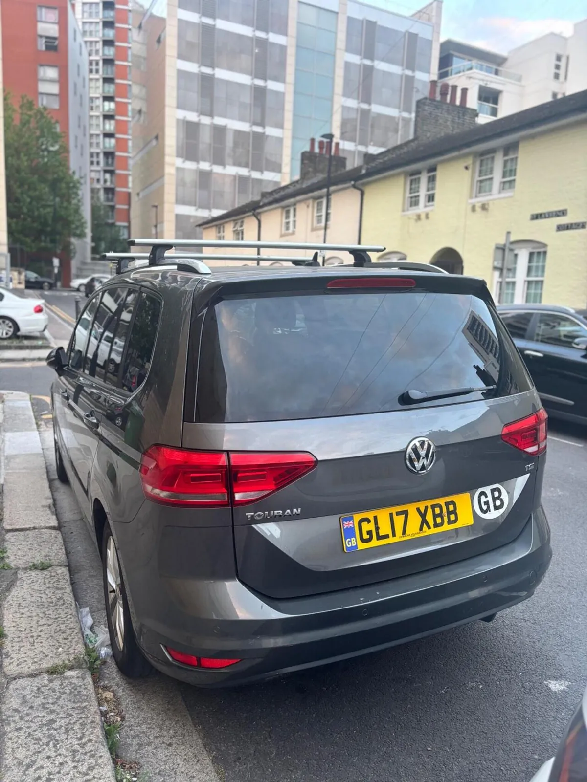 Volkswagen Touran 2017 photo 4