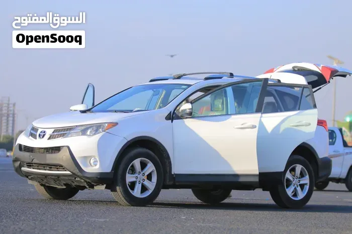 Toyota Rav 4 2014 photo 2