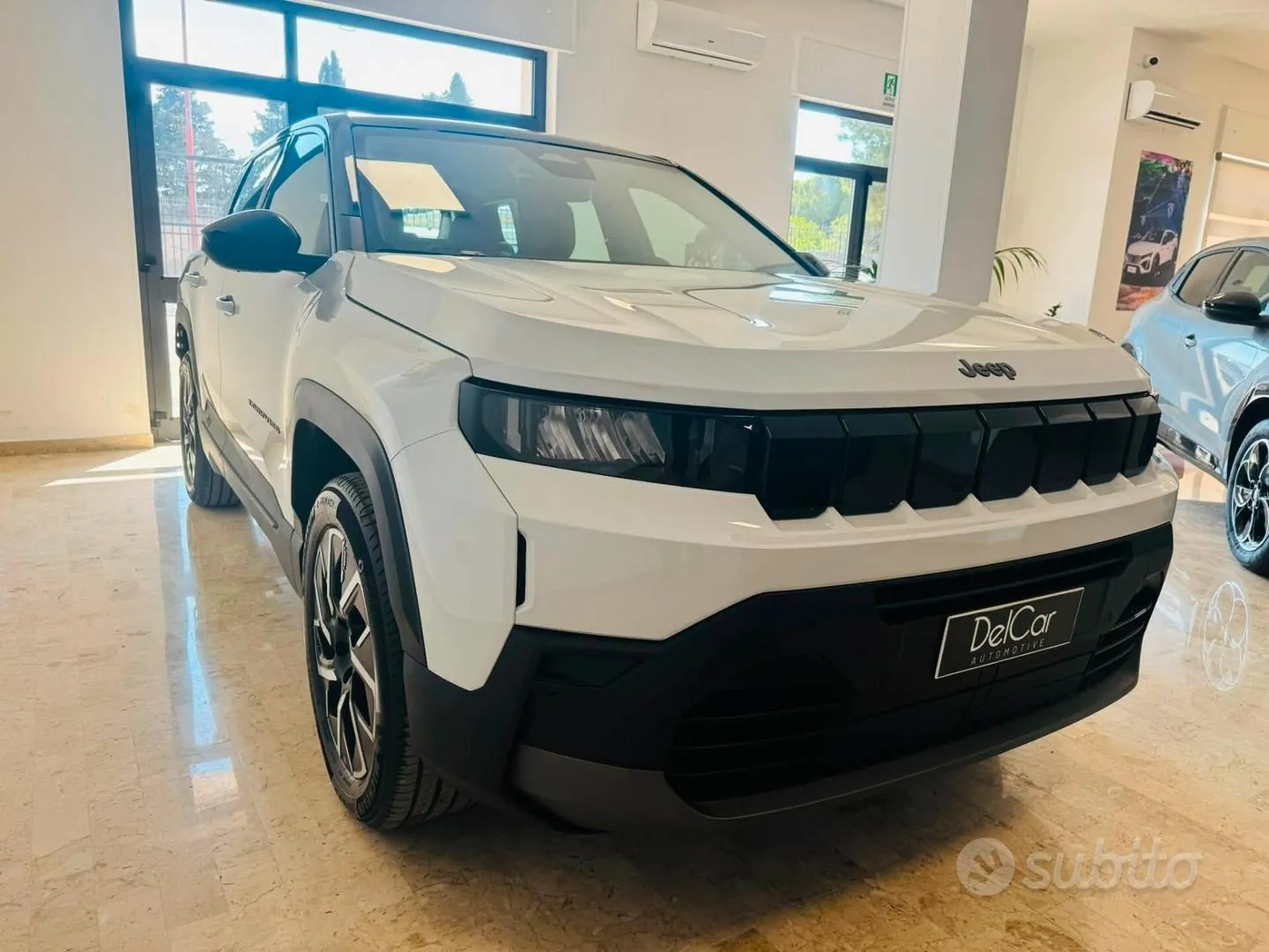 Jeep Compass photo 2