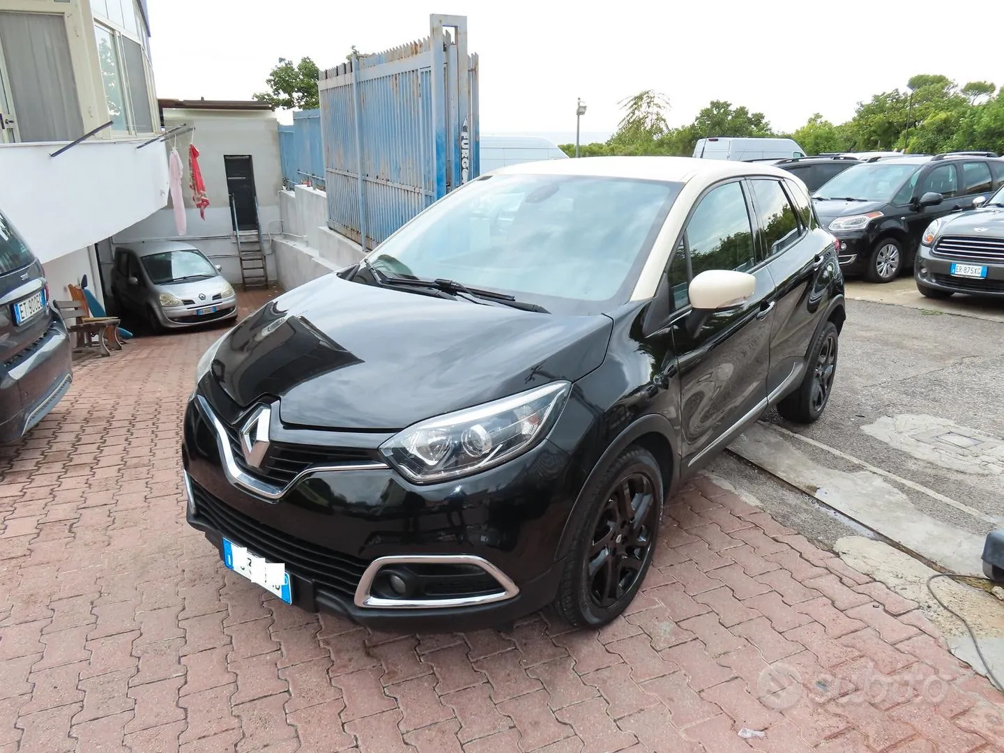 Renault Captur 2016 photo 2