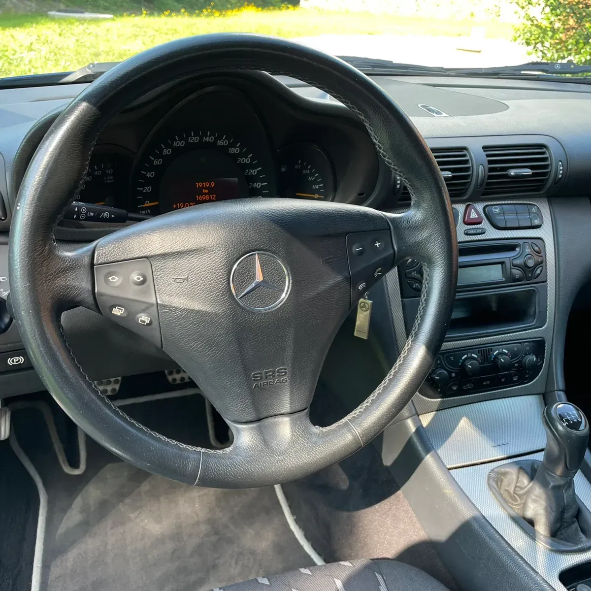 Mercedes-Benz C-Class 2002 photo 2