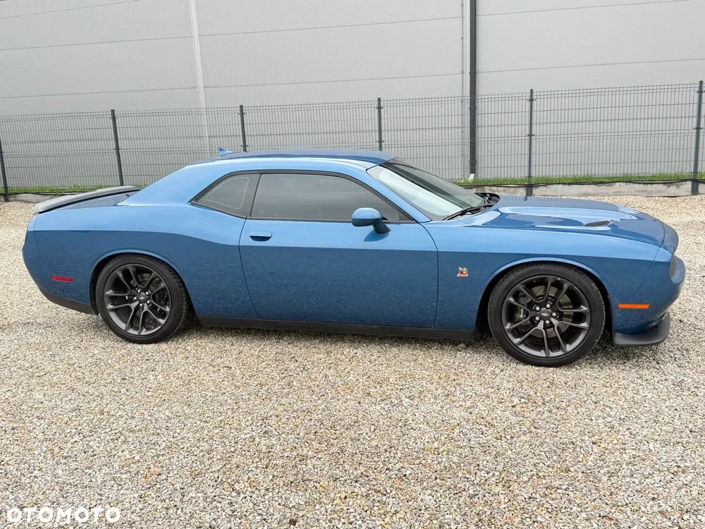 Dodge Challenger 2022 photo 2