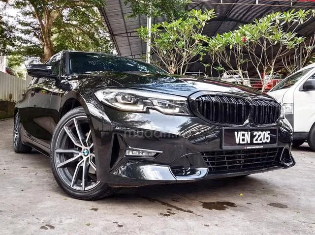BMW 320I