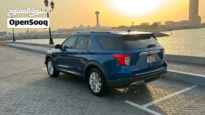 Ford Explorer 2021 photo 2
