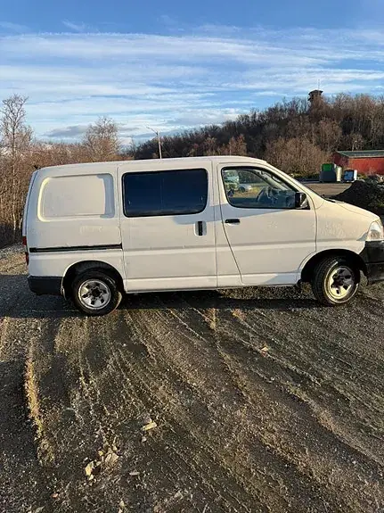 Toyota Hiace 2007 photo 3