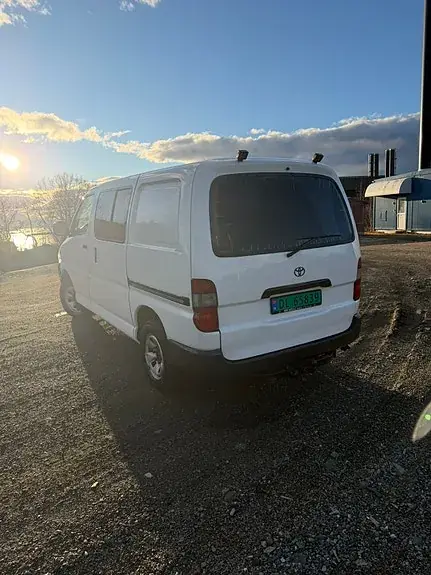 Toyota Hiace 2007 photo 5
