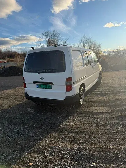 Toyota Hiace 2007 photo 4