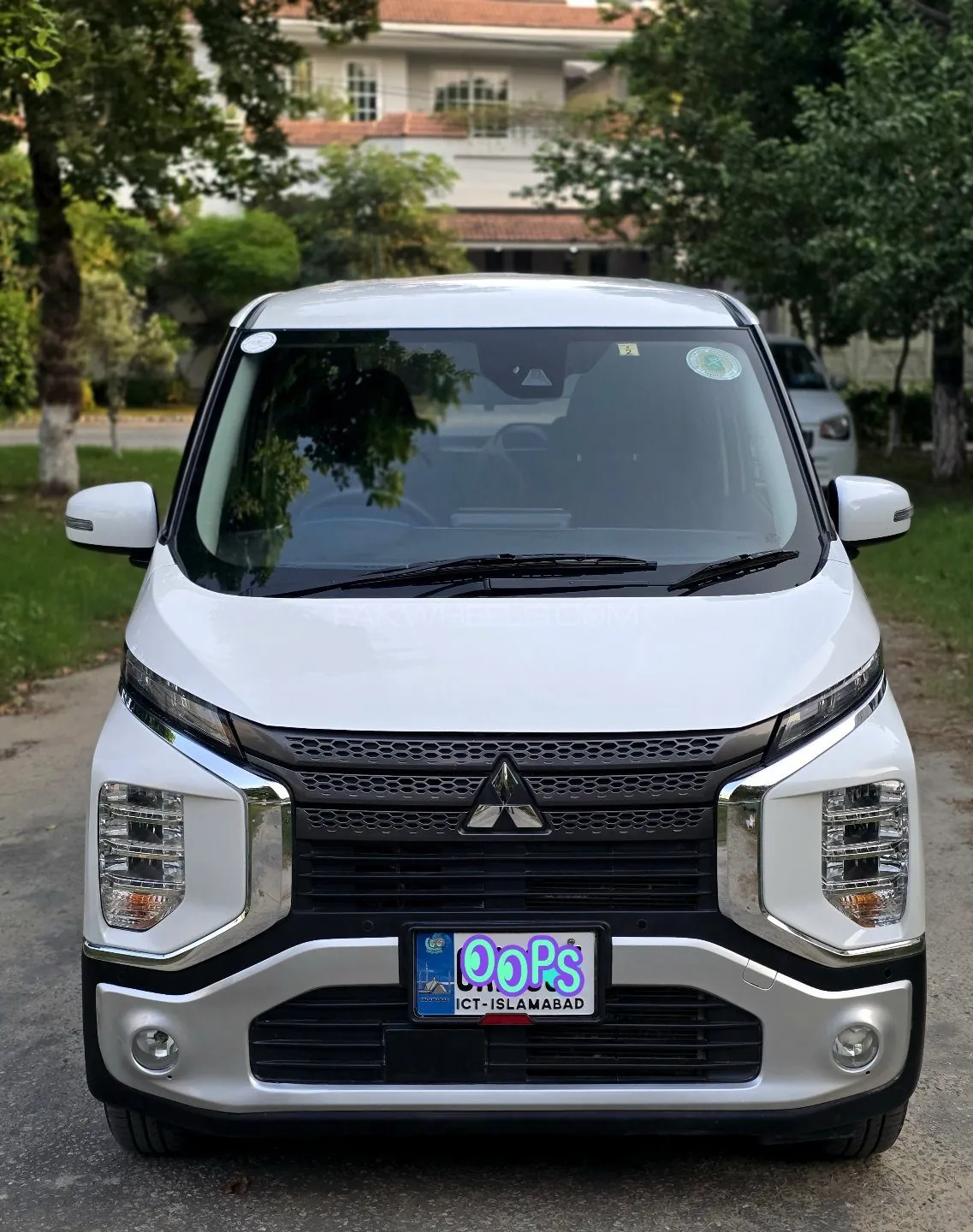 Mitsubishi Ek X
