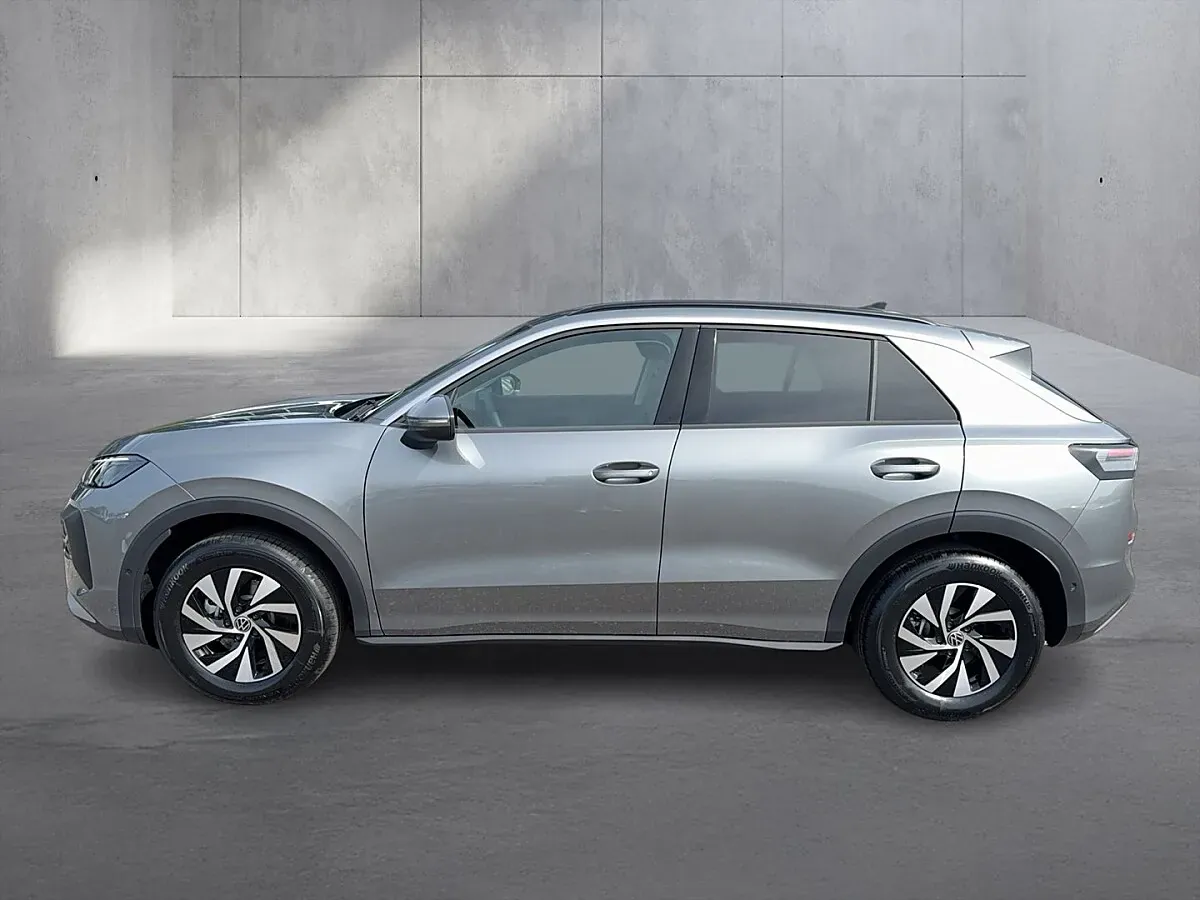 Volkswagen T-Roc 2026 photo 2