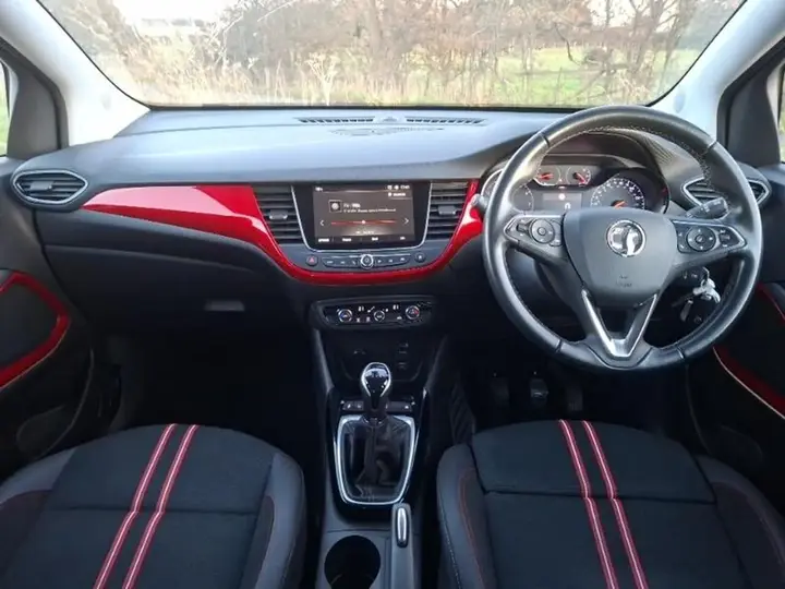 Vauxhall Crossland 2022 photo 3