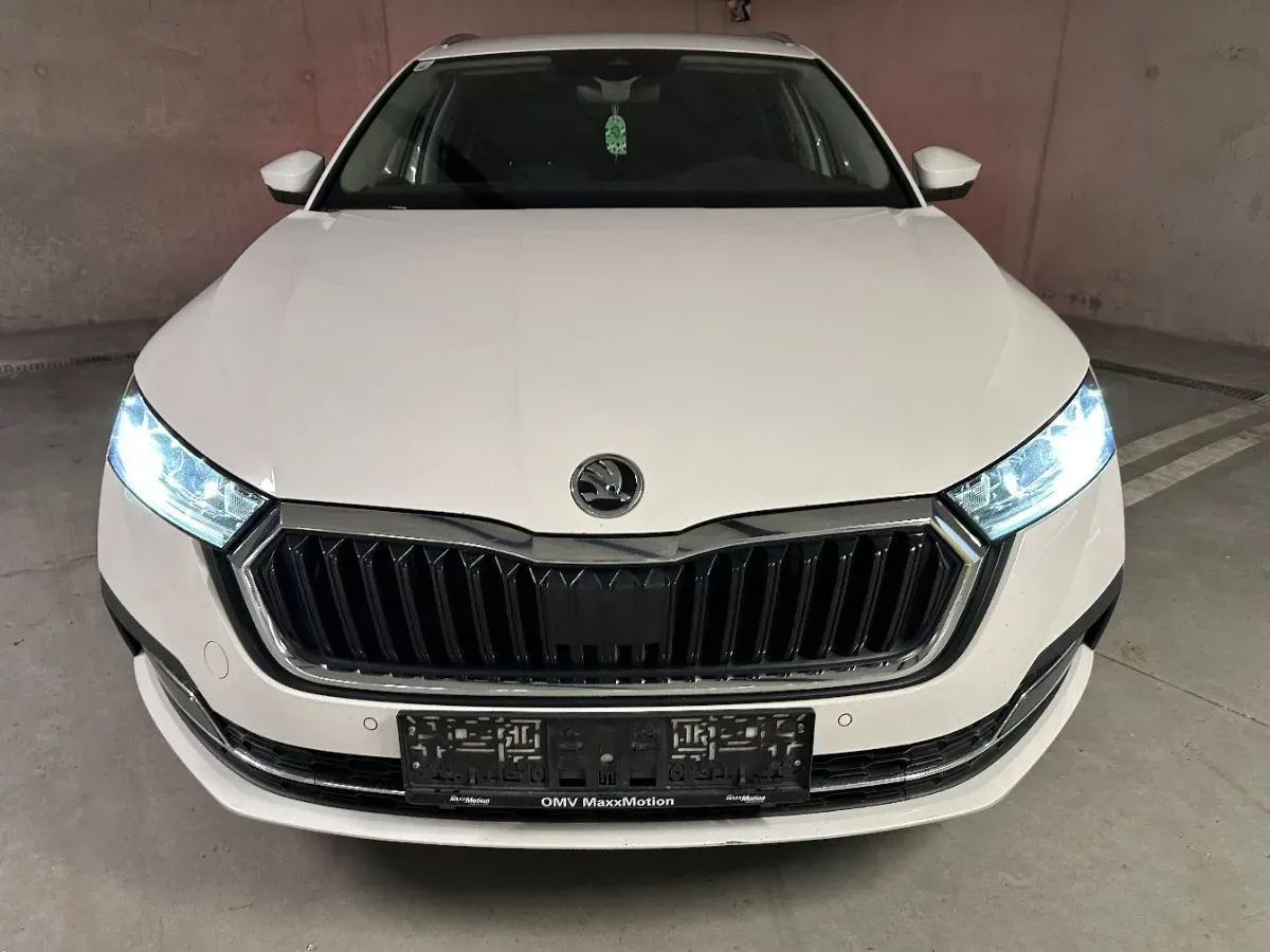 Skoda Octavia 2020 photo 2