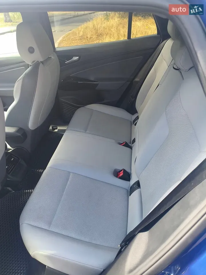 Volkswagen Id.4 2021 photo 2