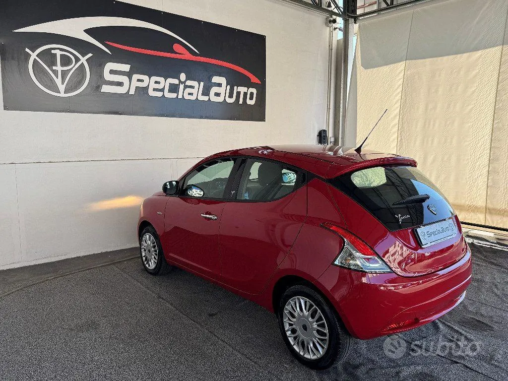 Lancia Ypsilon 2016 photo 4