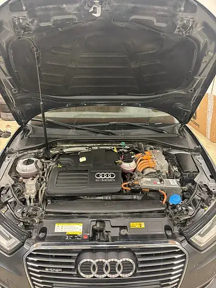 Audi E-Tron 2015 photo 2