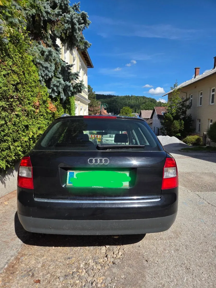 Audi A4 2003 photo 3