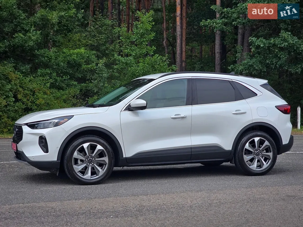 Ford Escape 2024 photo 3