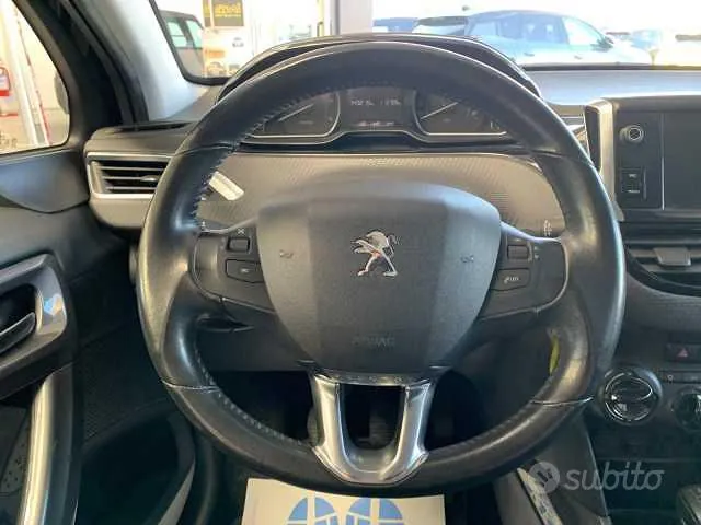 Peugeot 2008 2017 photo 3