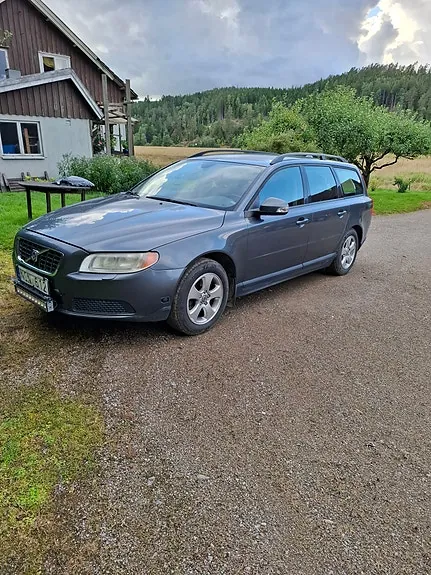 Volvo V70 2008 photo 4
