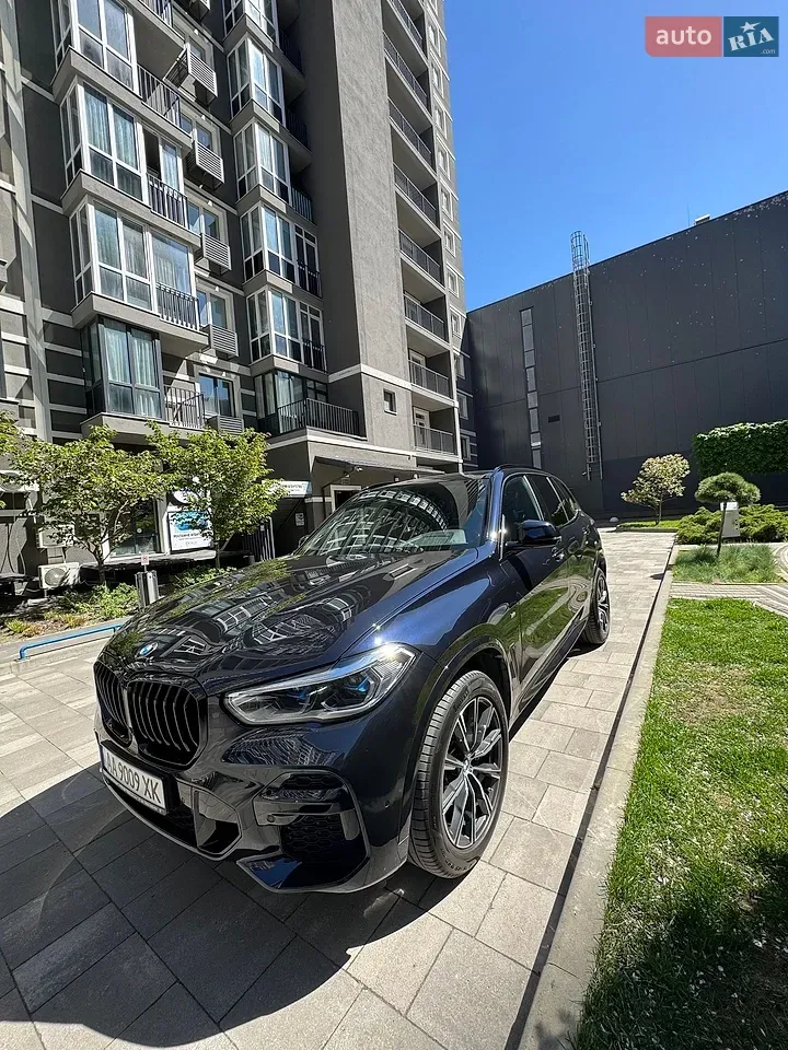 BMW X5 2021 photo 2