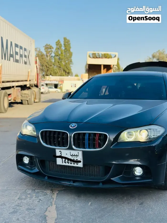 BMW F10 2013 photo 3