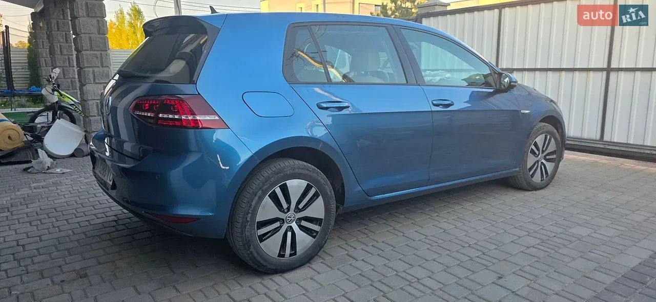 Volkswagen E-Golf 2015 photo 5