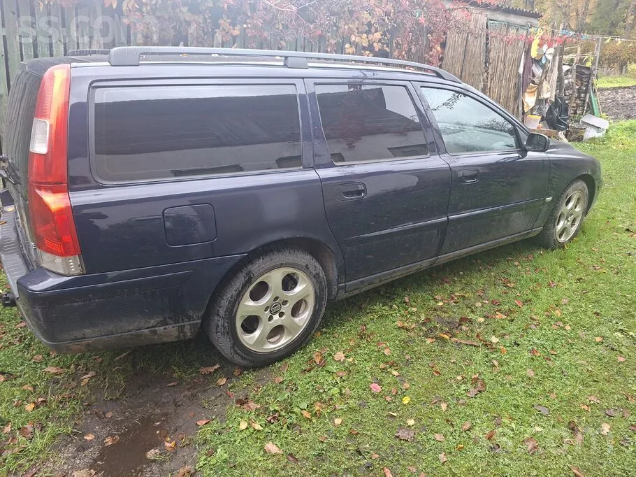 Volvo V70 2004 photo 3
