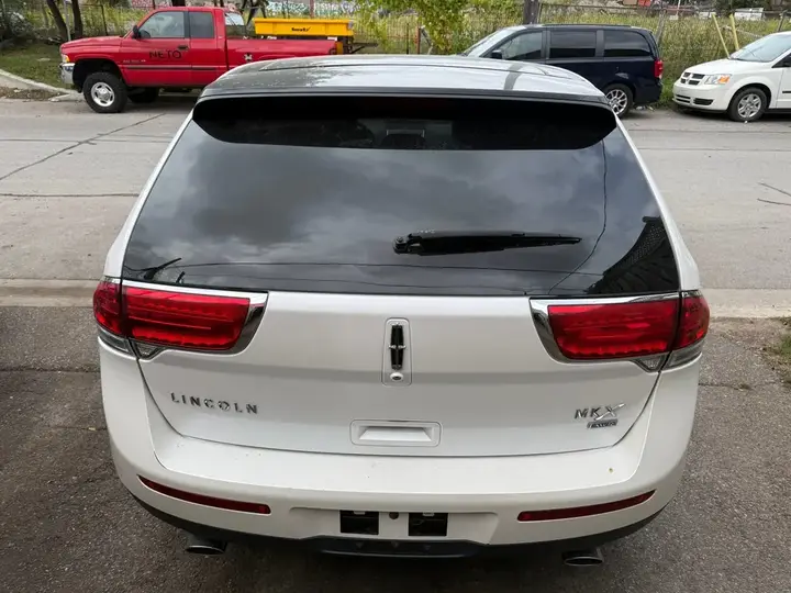 Lincoln Mkx 2013 photo 2