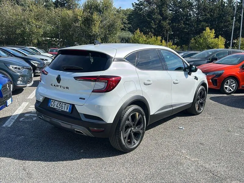 Renault Captur 2024 photo 3