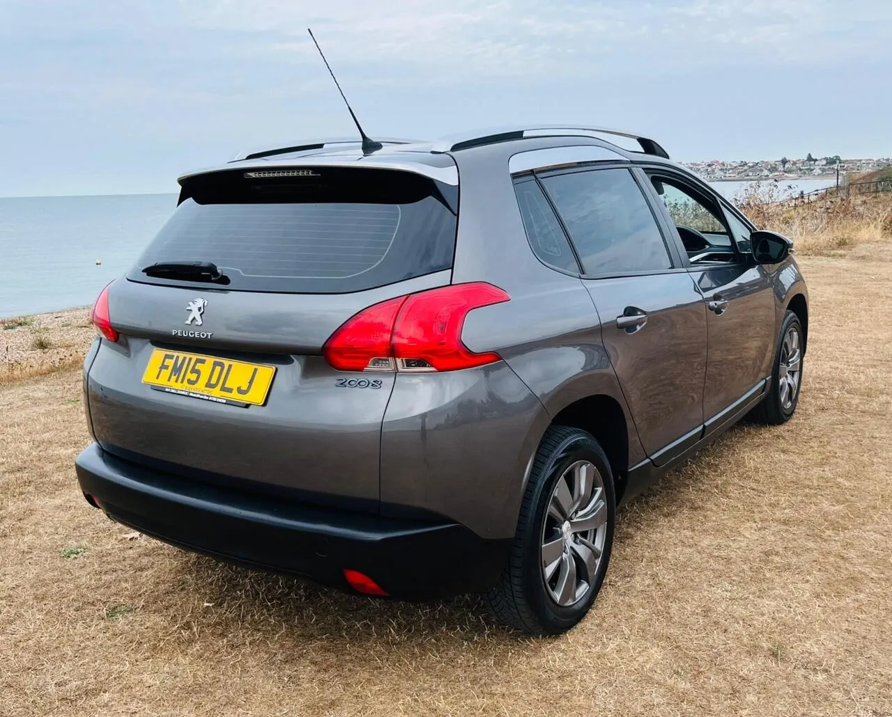 Peugeot 2008 2015 photo 3