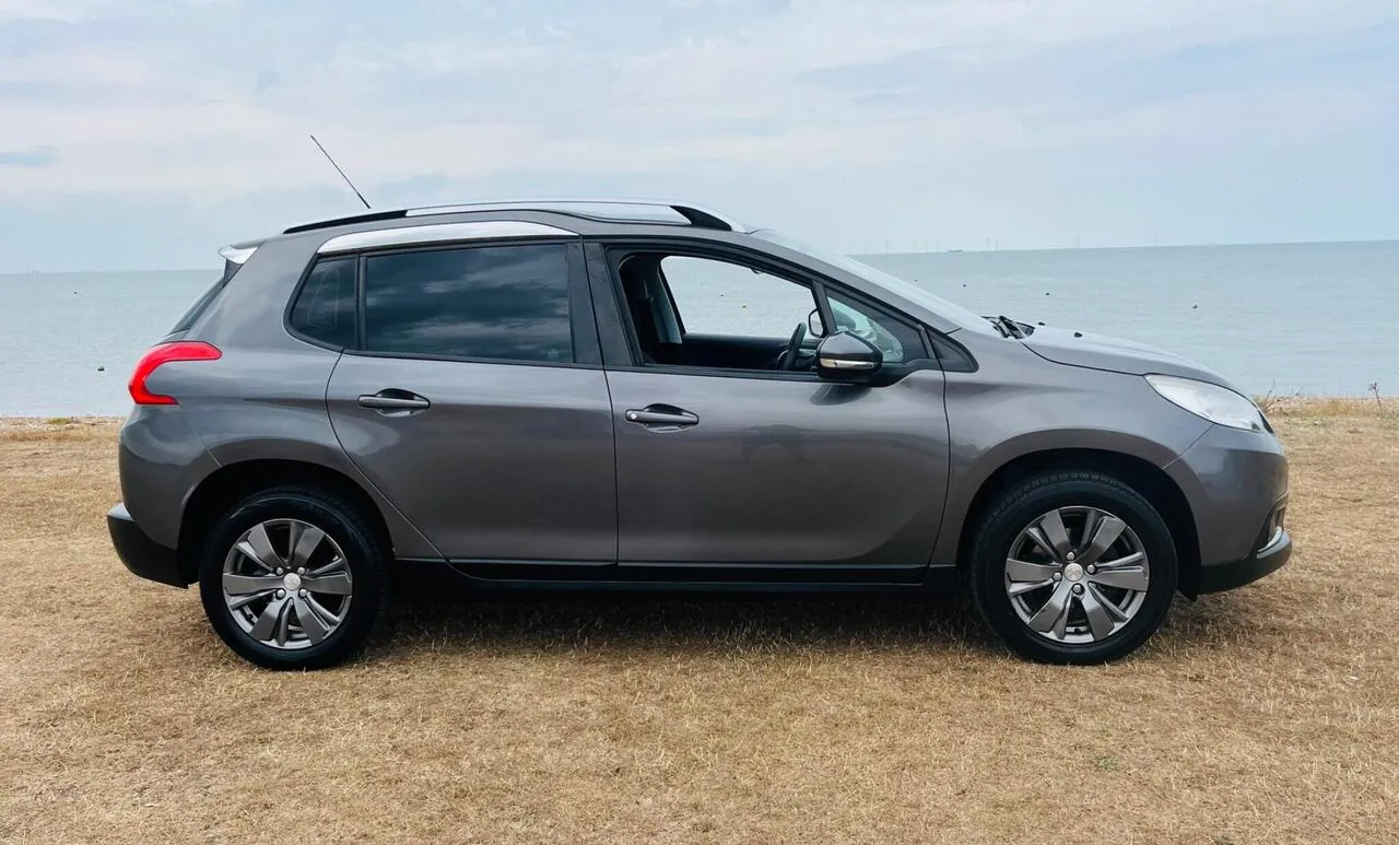 Peugeot 2008 2015 photo 2